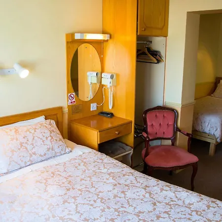 Bed and breakfast Algret House 4*