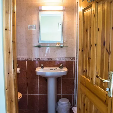 Algret House Bed & Breakfast 4*